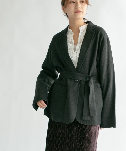 KBF（ケイビーエフ）の「リネンMIXデザインベルトジャケット（テーラードジャケット・レディース・アイボリー/ベージュ/ブラック・ONE）」の8枚目の写真