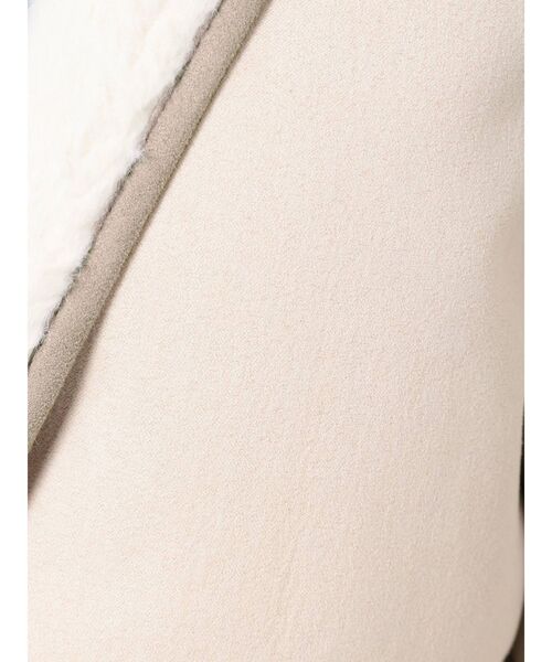 dazzlin（ダズリン）の「フェイクムートンパイピングコート（ムートンコート・レディース・グレー/アイボリー・FREE）」の17枚目の写真