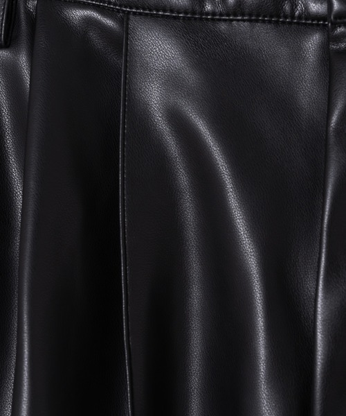 CASPER JOHN（キャスパージョン）の「Center Pleats Fake Leather Wide Slacks/センタープリーツフェイクレザーワイドスラックス（スラックス・メンズ・ブラック/グレー・SMALL/MEDIUM/LARGE）」の16枚目の写真