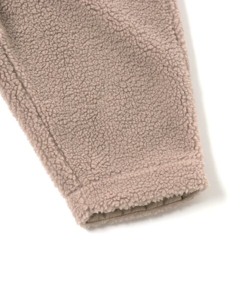 apres les cours(アプレレクール)の「tiny bear ボアサロペット 9分丈(サロペット/オーバーオール・キッズ・アイボリー/ベージュ・110/100/90)」の4枚目の写真