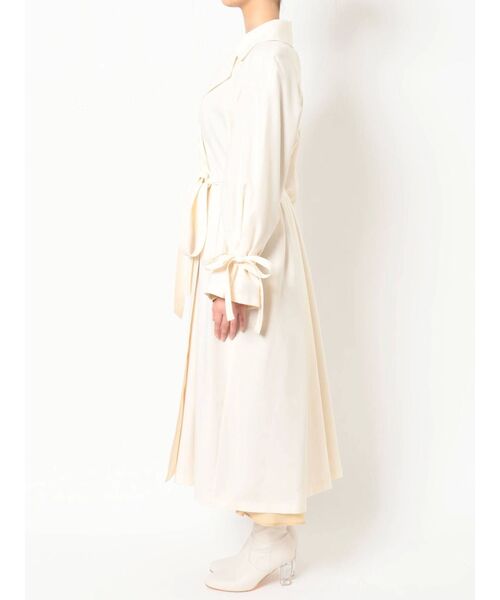 MERCURYDUO（マーキュリーデュオ）の「バックタックトレンチコート（トレンチコート・レディース・ベージュ/アイボリー/ベビーピンク・SMALL/MEDIUM）」の19枚目の写真