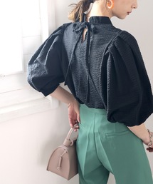 classicalelf | 構築的なパワーショルダー。サッカー素材袖コンシャスブラウス(シャツ/ブラウス)