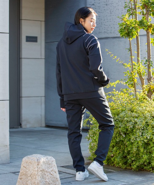 le coq sportif(ルコックスポルティフ)の「グランスーツロングパンツ レディース ウェア ロングパンツ ボトムス トレーニング トレーニングウェア スポーツウェア(その他パンツ・レディース・ライトグレー/ブラック/ネイビー・S/M/L/XL)」の9枚目の写真