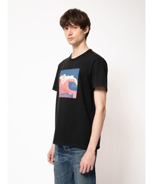 Nudie Jeans(ヌーディージーンズ)の「Roy Heavy Dreaming Places Tシャツ(Tシャツ/カットソー・メンズ・ブラック・SMALL/MEDIUM/X-SMALL/LARGE)」の6枚目の写真