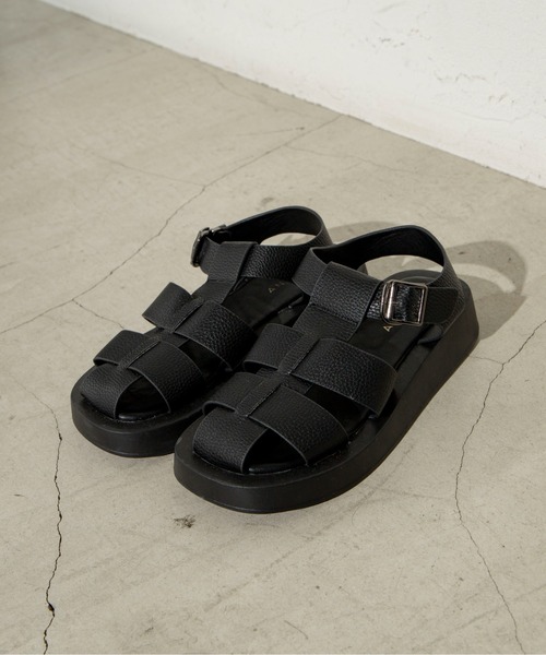 ANGIE（アンジー）の「厚底グルカサンダル（サンダル・レディース・ブラック/ブラウン/オフホワイト・MEDIUM/LARGE/X-LARGE）」の22枚目の写真