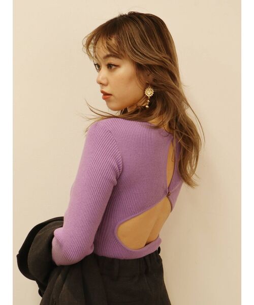 EVRIS（エヴリス）の「バックオープンタイトニットトップス（ニット/セーター・レディース・ブラック/パープル/アイボリー・FREE）」の11枚目の写真