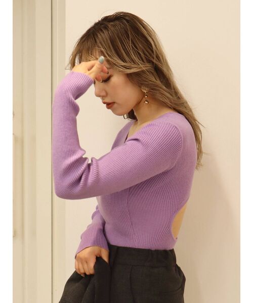 EVRIS（エヴリス）の「バックオープンタイトニットトップス（ニット/セーター・レディース・ブラック/パープル/アイボリー・FREE）」の15枚目の写真