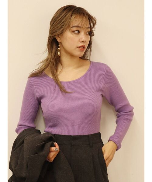 EVRIS（エヴリス）の「バックオープンタイトニットトップス（ニット/セーター・レディース・ブラック/パープル/アイボリー・FREE）」の17枚目の写真