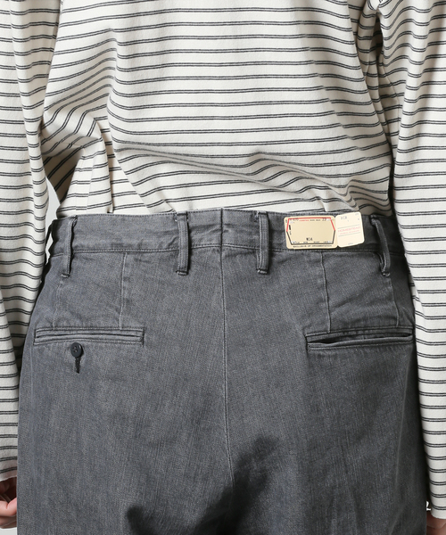 JOURNAL STANDARD J.S HOMESTEAD(ジャーナルスタンダードホームステッド)の「【j.s.homestead】ブロークンデニム 2タック オフィサークロップドパンツ(デニムパンツ・メンズ・チャコールグレー/ベージュ・SMALL/LARGE/MEDIUM)」の8枚目の写真