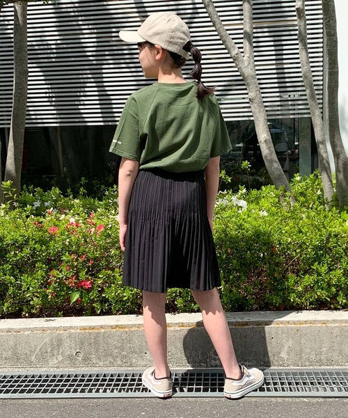 COMME CA ISM(コムサイズム)の「UVカット キャップ(キャップ・キッズ・ベージュ/ネイビー/レッド/ホワイト・MEDIUM/LARGE)」の6枚目の写真