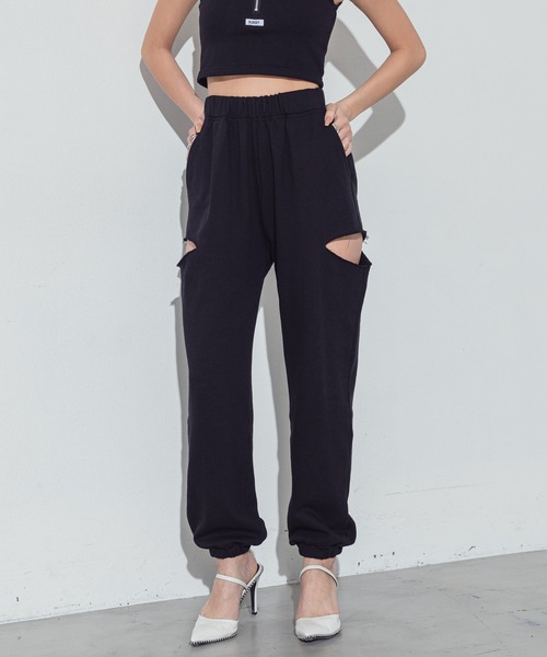 BLONDEY（ブロンディ）の「サイドスリットジョガースウェットパンツ（スウェットパンツ・レディース・ブラック/ホワイト/チャコールグレー・FREE）」の3枚目の写真