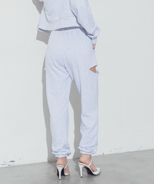 BLONDEY（ブロンディ）の「サイドスリットジョガースウェットパンツ（スウェットパンツ・レディース・ブラック/ホワイト/チャコールグレー・FREE）」の11枚目の写真