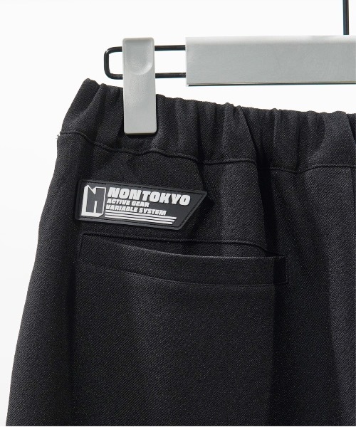 NON TOKYO（ノントーキョー）の「TRAINING SLACKS / NON-22A-0702（スラックス・レディース・ブラック/グリーン/アイボリー・1/2）」の7枚目の写真