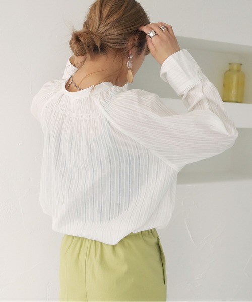 HER CLOSET（ハークローゼット）の「【shemoshelly】WEB限定 コットン100%ストライプシースルー刺繍シャーリングギャザーボリュームブラウス（シャツ/ブラウス・レディース・ブラック/オフホワイト・M）」の12枚目の写真