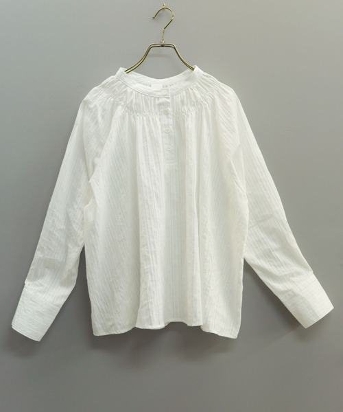 HER CLOSET（ハークローゼット）の「【shemoshelly】WEB限定 コットン100%ストライプシースルー刺繍シャーリングギャザーボリュームブラウス（シャツ/ブラウス・レディース・ブラック/オフホワイト・M）」の8枚目の写真