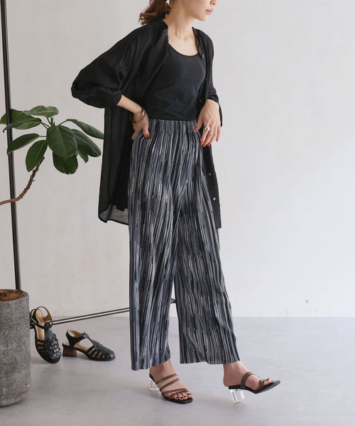 Thevon(ゼボン)の「クリアチューブサンダル(サンダル・レディース・アイボリー/ブラック/ブラウン・MEDIUM/LARGE/SMALL)」の18枚目の写真
