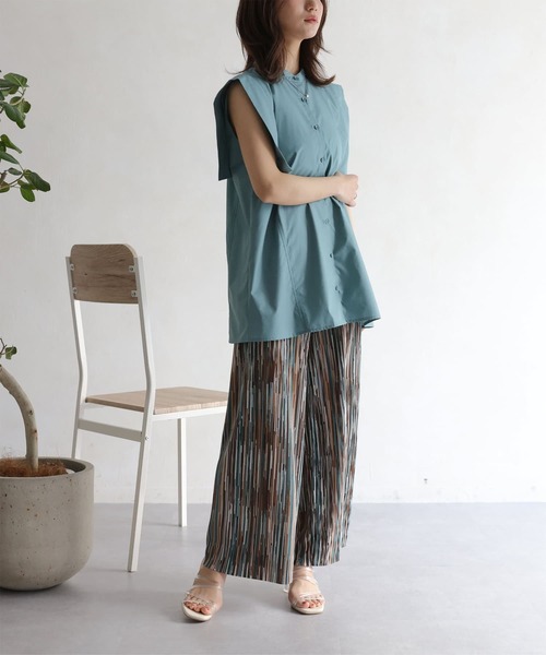 Thevon(ゼボン)の「クリアチューブサンダル(サンダル・レディース・アイボリー/ブラック/ブラウン・MEDIUM/LARGE/SMALL)」の8枚目の写真
