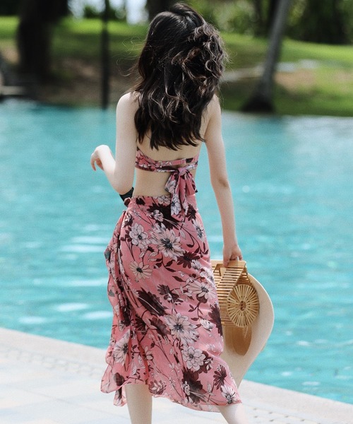 TeddyShop（テディショップ）の「レディース 花柄ツイストバックリボンビキニ+パレオ 3点セット（水着・レディース・ピンク・LL/3L/M/L）」の2枚目の写真