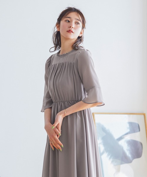 niana(ニアナ)の「ギャザーシフォンワンピース(ドレス・レディース・グレイッシュベージュ/ブラック/ダークグレー/ボルドー/ネイビー・L/M)」の8枚目の写真
