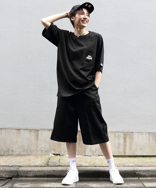 LONSDALE(ロンズデール)の「LONSDALE ワンポイント刺繍ポケットTシャツ(Tシャツ/カットソー・メンズ・ホワイト/ブラック・SMALL/X-LARGE/LARGE/MEDIUM)」の21枚目の写真