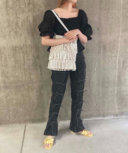 Casselini（キャセリーニ）の「Casselini(キャセリーニ)プリーツフリルトート（トートバッグ・レディース・ブラック/シルバー/ゴールド/ブロンズ/グレー/ベージュ/ピンク・FREE）」の14枚目の写真