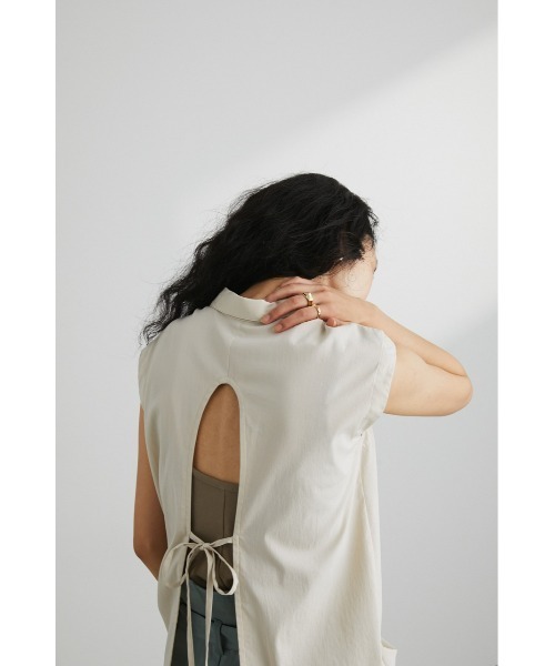 STYLEMIXER(スタイルミキサー)の「バックラウンドカッティングシャツ(シャツ/ブラウス・レディース・ブラック/ライトベージュ/ライム・FREE)」の14枚目の写真