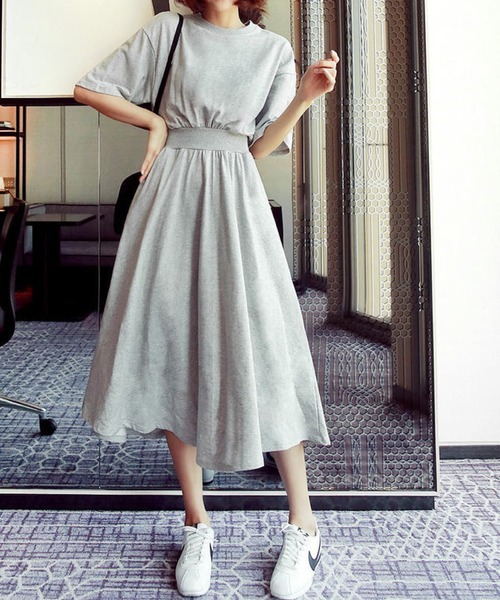 meJane（ミージェーン）の「ウエストマークショルダータックZIPアップパーカーワンピース（ワンピース・レディース・ブラック/グレー・FREE）」の5枚目の写真