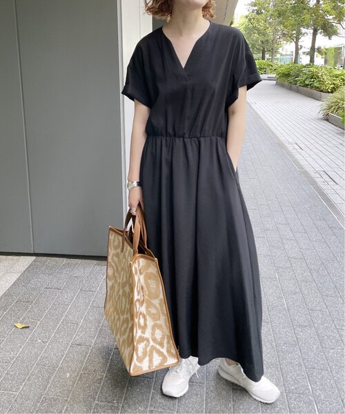 Spick & Span(スピックアンドスパン)の「≪追加≫ドビークロスサックドレス(ワンピース・レディース・ホワイト/ブラック・38/36)」の1枚目の写真