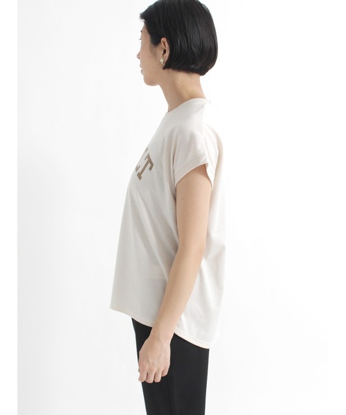Lugnoncure(ルノンキュール)の「カレッジプリントTシャツ(Tシャツ/カットソー・レディース・カーキ/チャコール/キナリ・フリ-)」の7枚目の写真
