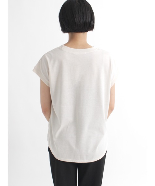 Lugnoncure(ルノンキュール)の「カレッジプリントTシャツ(Tシャツ/カットソー・レディース・カーキ/チャコール/キナリ・フリ-)」の8枚目の写真