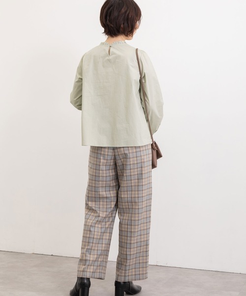 POU DOU DOU(プードゥドゥ)の「刺繍スタンドフリルブラウス(シャツ/ブラウス・レディース・オフホワイト/インディゴブルー/ミント・3)」の18枚目の写真