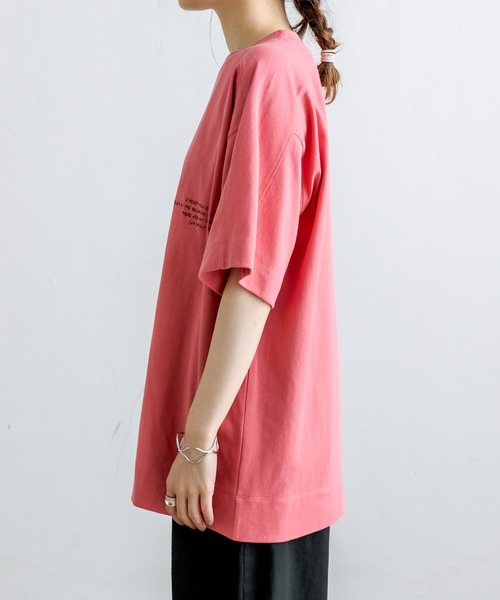 PUAL CE CIN（ピュアルセシン）の「ロゴフロッキー／刺繍Tシャツ（Tシャツ/カットソー・レディース・ベージュ/ピンク/ブルー/ナチュラル・FREE）」の12枚目の写真