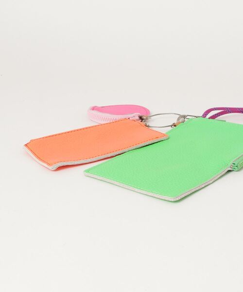 TASINAMI(タシナミ)の「TASINAMI 蛍光レザー マルチポーチショルダー (TA-2062)(ショルダーバッグ・レディース・グリーン系その他/イエロー系その他/オレンジ系その他/ピンク系その他・FREE)」の10枚目の写真