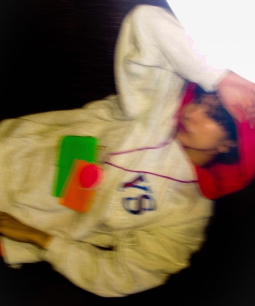 TASINAMI(タシナミ)の「TASINAMI 蛍光レザー マルチポーチショルダー (TA-2062)(ショルダーバッグ・レディース・グリーン系その他/イエロー系その他/オレンジ系その他/ピンク系その他・FREE)」の6枚目の写真