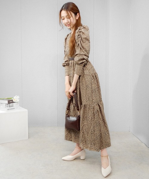 alala（アララ）の「4WAYアンクレットヒールパンプス　＜ パール・チェーン＞（パンプス・レディース・ブラック/アイボリー/ブラック系1/ブルー系1/シルバー・S/M/L/LL）」の17枚目の写真