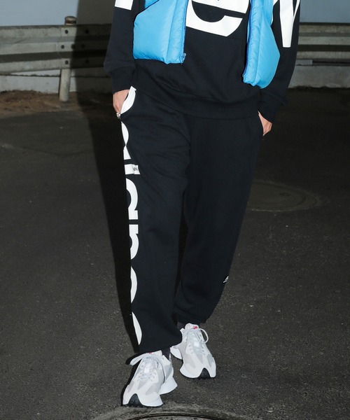 NEW BALANCE（ニューバランス）の「NB Athletics Unisex Out of Bounds スウェットパンツ（スウェットパンツ・メンズ・ホワイト/ブラック/ブルー系その他・1/2/0/4/3/5）」の2枚目の写真