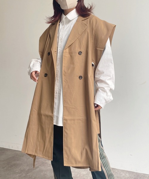 CPCM(シーピーシーエム)の「2WAYポンチョ風ハトメトレンチ(トレンチコート・レディース・ベージュ/ブラウン/カーキ・FREE)」の5枚目の写真