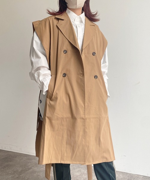 CPCM(シーピーシーエム)の「2WAYポンチョ風ハトメトレンチ(トレンチコート・レディース・ベージュ/ブラウン/カーキ・FREE)」の6枚目の写真