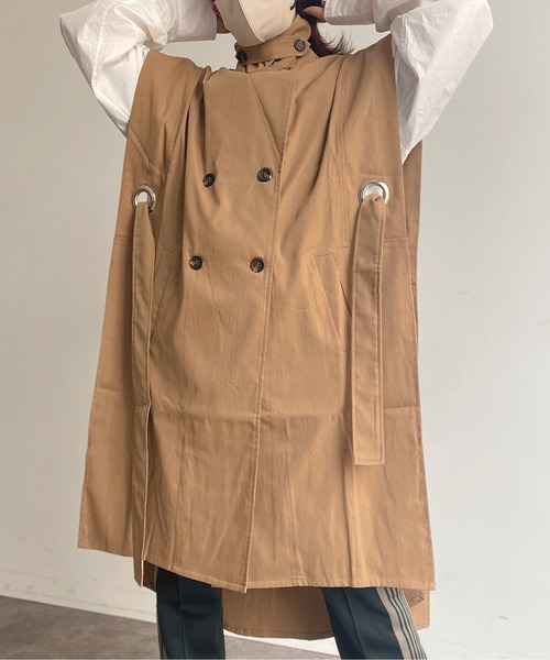 CPCM(シーピーシーエム)の「2WAYポンチョ風ハトメトレンチ(トレンチコート・レディース・ベージュ/ブラウン/カーキ・FREE)」の9枚目の写真
