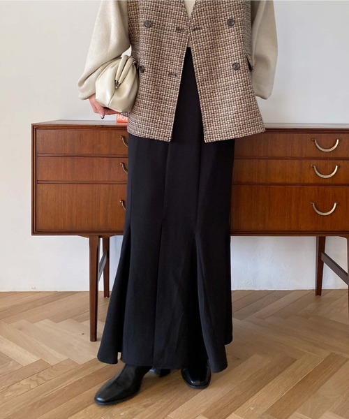 archives(アルシーヴ)の「マチ付きマーメイドスカート(無地)(スカート・レディース・チャコールグレー/ブラック/ブラウン/アイボリー/ダークブラウン・MEDIUM)」の20枚目の写真