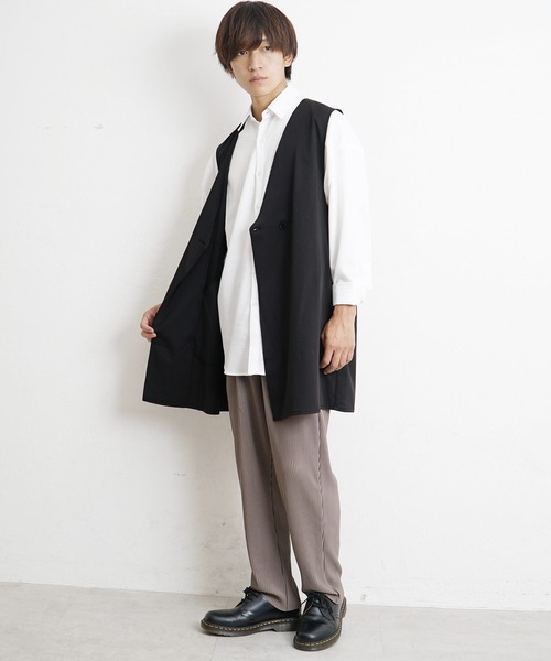 MinoriTY（マイノリティ）の「ダブルブレストロングジレ（ベスト