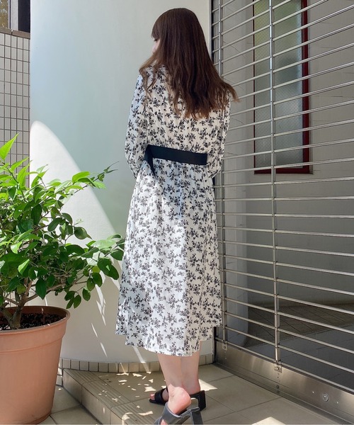 TORTE（トルテ）の「シャツギャザーワンピース（ワンピース・レディース・ホワイト系その他/ブラック系その他/グリーン系その他/ライトグリーン/レッド系その他・FREE）」の11枚目の写真