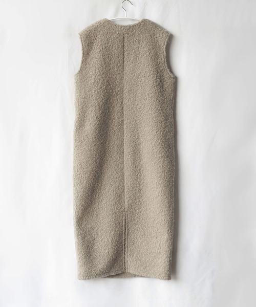 me+em select（ミームセレクト）の「※【 ４色展開 】フェイクウールボアＶネックジャンスカワンピース【 ポケット付き 】（ジャンパースカート・レディース・グレイッシュベージュ/ブラック/カーキ/モカ・FREE）」の18枚目の写真