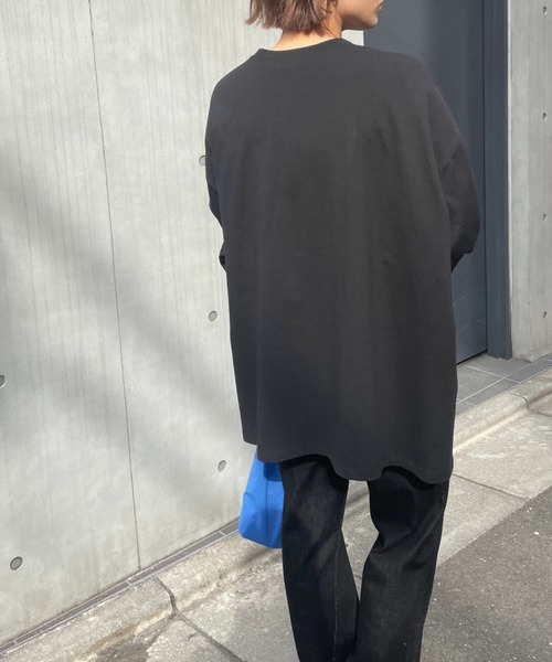 WILLFULLY（ウィルフリー）の「side cut generous long T（Tシャツ/カットソー・レディース・ホワイト/ブラック/オートミール・FREE）」の17枚目の写真