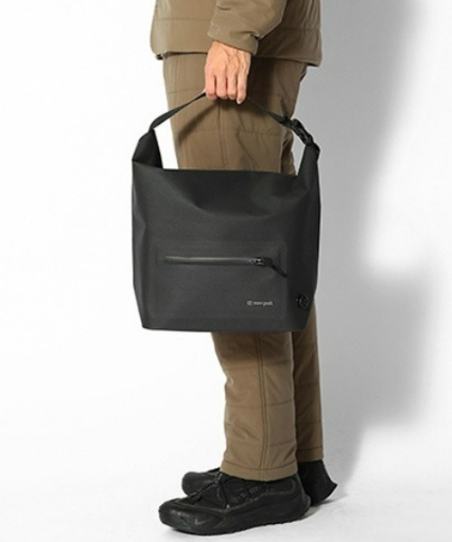 Snow Peak（スノーピーク）の「Mini Dry Bag（バックパック/リュック・メンズ・ブラック・1）」の14枚目の写真