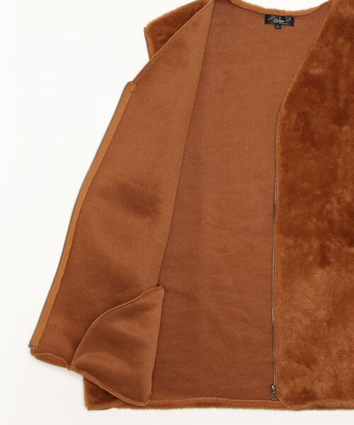 Beno(ビーノ)の「イミテーションファー ビッグベスト(ベスト・メンズ・ブラウン/ブラック/オフホワイト・M/L)」の8枚目の写真