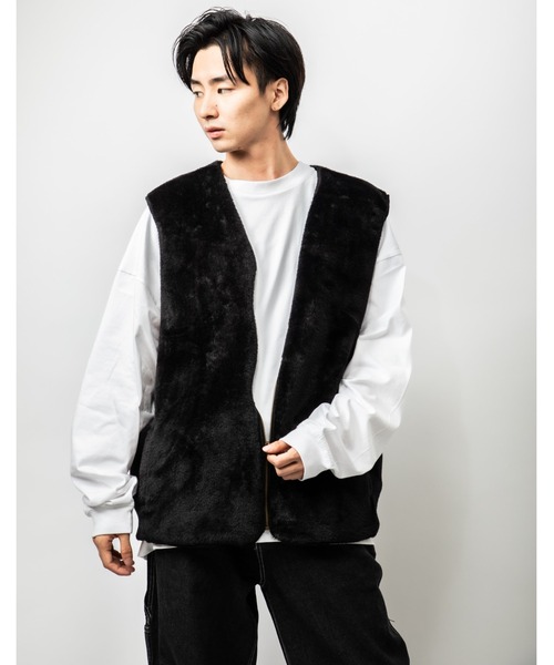 Beno(ビーノ)の「イミテーションファー ビッグベスト(ベスト・メンズ・ブラウン/ブラック/オフホワイト・M/L)」の2枚目の写真