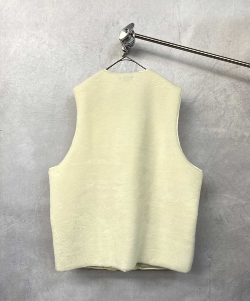 Beno(ビーノ)の「イミテーションファー ビッグベスト(ベスト・メンズ・ブラウン/ブラック/オフホワイト・M/L)」の4枚目の写真