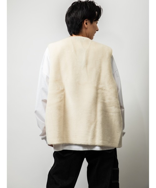 Beno(ビーノ)の「イミテーションファー ビッグベスト(ベスト・メンズ・ブラウン/ブラック/オフホワイト・M/L)」の11枚目の写真