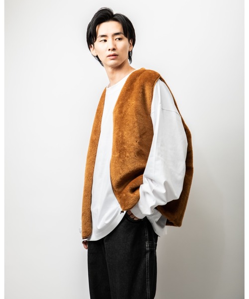 Beno(ビーノ)の「イミテーションファー ビッグベスト(ベスト・メンズ・ブラウン/ブラック/オフホワイト・M/L)」の19枚目の写真